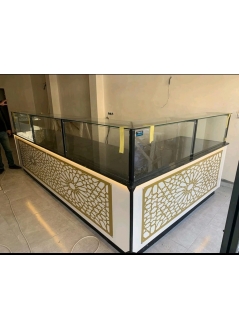 Baklava Display Counter White Gold