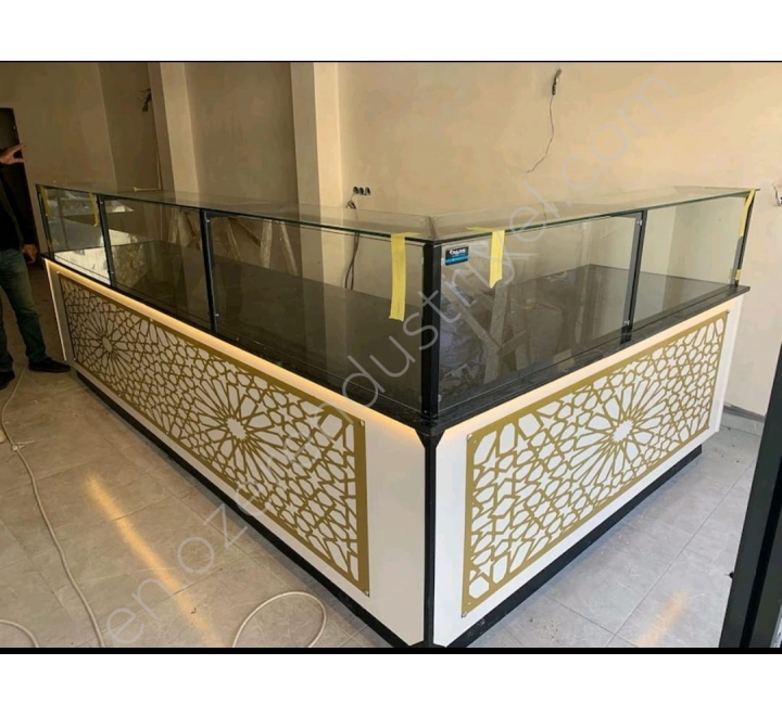 Baklava Display Counter White Gold
